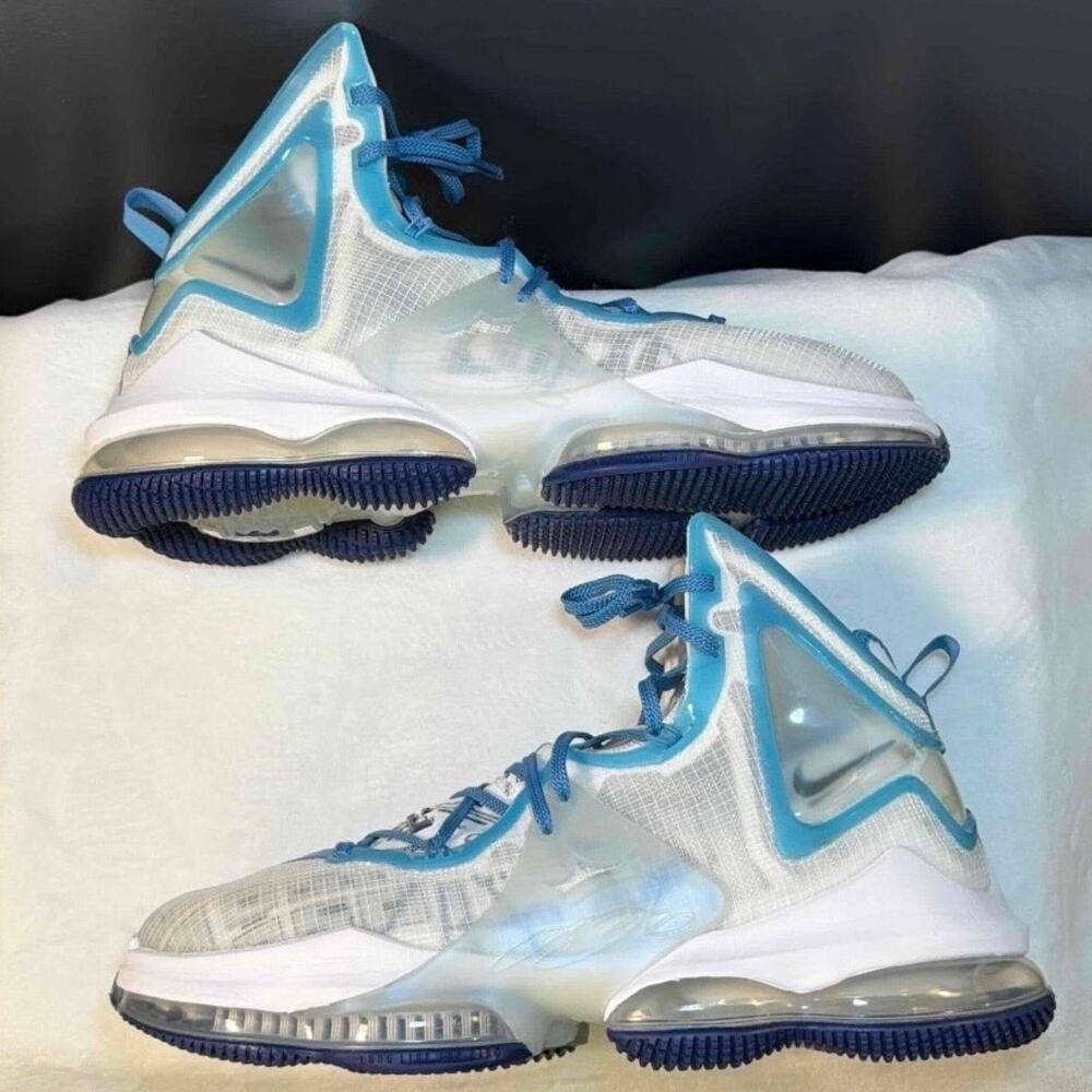 Nike LeBron 19 “Space Jam: Legacy Sweatsuit” DC9338-100 | 11.5M - Picture 4 of 10